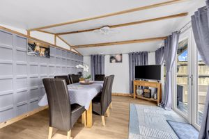 Photo 30- click for photo gallery